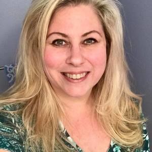 Meet your Posher, Alisa